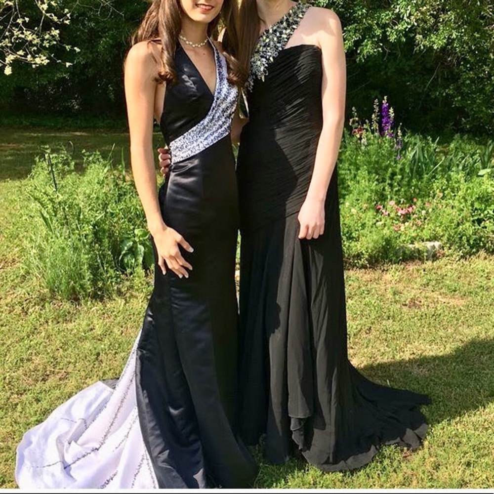 Prom dresses - Picture 5 of 5